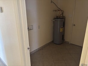 1722 S 48th Way in Yuma, AZ - Foto de edificio - Building Photo