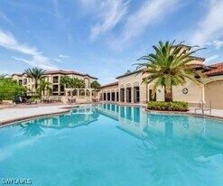 12990 Positano Cir in Naples, FL - Building Photo