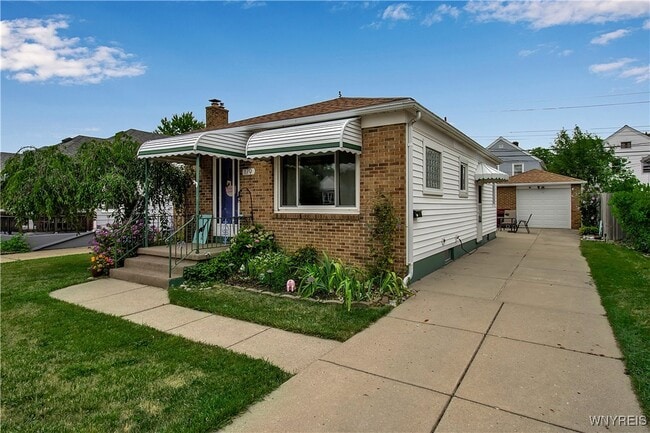 179 Hamilton Blvd in Tonawanda, NY - Building Photo - Building Photo