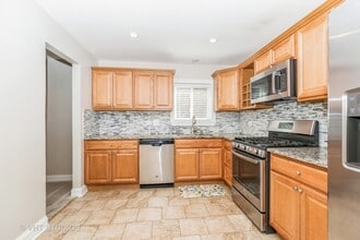 9119 Lincoln Ct in Orland Park, IL - Building Photo - Building Photo