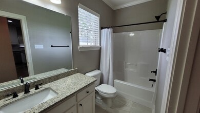 2713 Lago Ln in Baton Rouge, LA - Building Photo - Building Photo