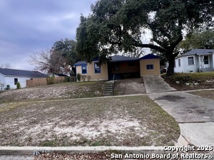 1630 E Highland Blvd in San Antonio, TX - Building Photo