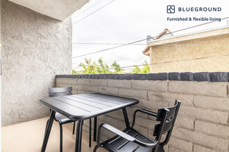 611 N Howard St in Glendale, CA - Building Photo - Building Photo