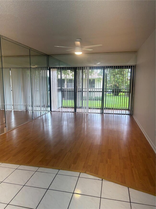 5981 Washington St in Hollywood, FL - Building Photo - Building Photo