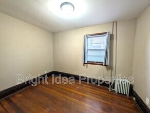 869 Geranium Ave E in St. Paul, MN - Building Photo - Building Photo