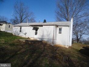 37291 Grass Roots Ln in Purcellville, VA - Building Photo - Building Photo