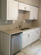 3348 S Illinois Ave in Milwaukee, WI - Building Photo - Building Photo