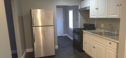 14324 Hobart Ave in Warren, MI - Building Photo - Building Photo