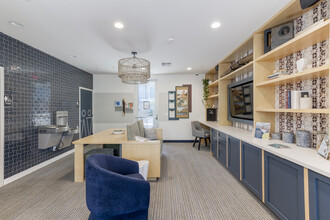 The 89 on Hayden in Scottsdale, AZ - Building Photo - Building Photo