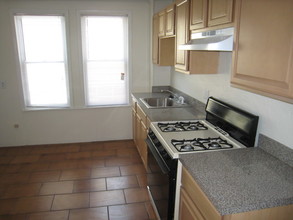 16 Kidder Ave, Unit 2 in Somerville, MA - Foto de edificio - Building Photo