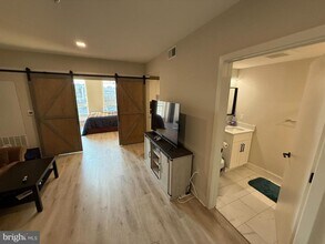 1805 N Howard St in Philadelphia, PA - Building Photo - Building Photo