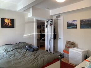 126 Charles St in Cambridge, MA - Building Photo - Building Photo