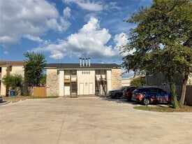9901 Roxanna Dr in Austin, TX - Building Photo