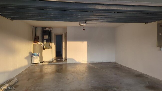 4364 Avian Avenue in Ft. Myers, FL - Building Photo - Building Photo