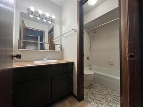 6155 W Cold Spring Rd in Greenfield, WI - Building Photo - Building Photo