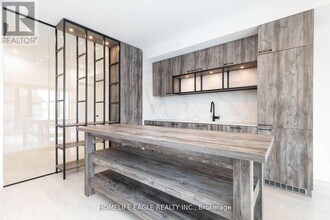 505 Richmond St W in Toronto, ON - Building Photo - Building Photo