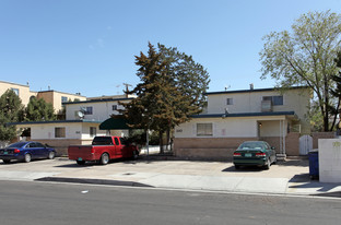 310-312 La Veta Dr NE in Albuquerque, NM - Building Photo