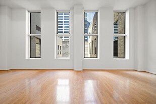 914 Main St in Houston, TX - Building Photo