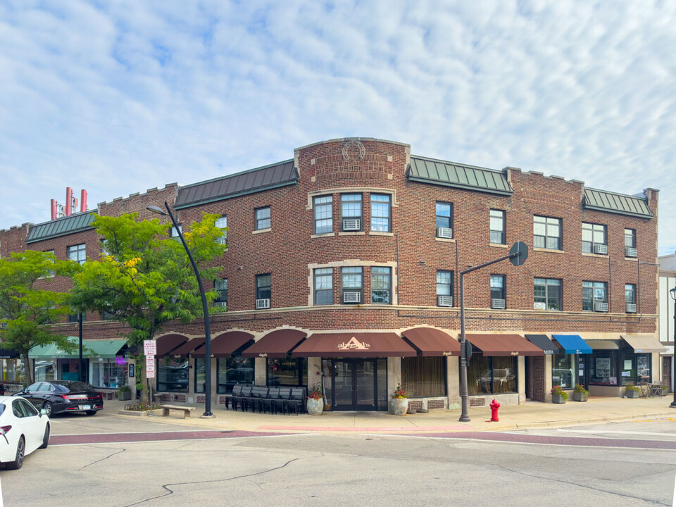 728 St Johns Ave in Highland Park, IL - Building Photo