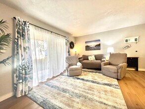 4215 E Bay Dr, Unit 1702C in Clearwater, FL - Building Photo - Building Photo