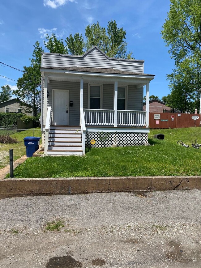 property at 127 E Holden Ave