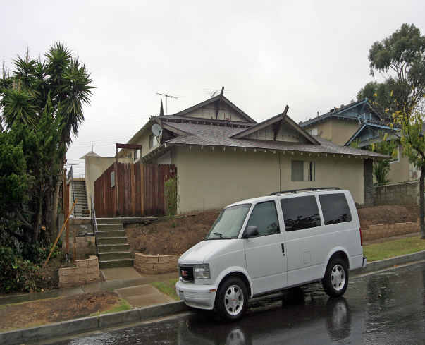 2643 Andover Ave in Fullerton, CA - Foto de edificio