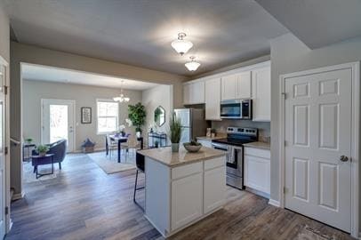 617 McKay Way, Unit 2 in Waterloo, WI - Foto de edificio - Building Photo