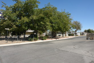 Desert Mobile Home Park in Las Vegas, NV - Building Photo - Building Photo