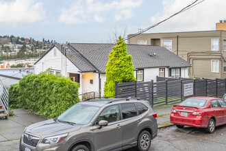 Nordic View in Seattle, WA - Foto de edificio - Building Photo