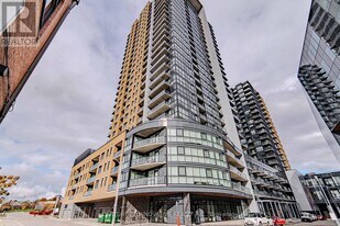 108 Garment St in Kitchener, ON - Building Photo