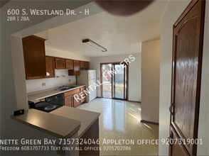 600 S Westland Dr in Appleton, WI - Building Photo - Building Photo