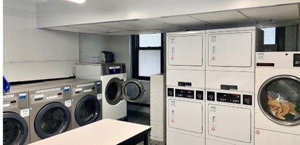102 Amsterdam in New York, NY - Building Photo - Building Photo