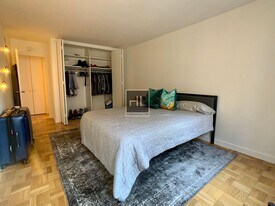 EAST 49 STREET in New York, NY - Building Photo