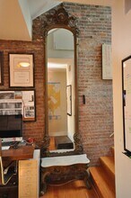 658 Massachusetts Ave, Unit 6 in Boston, MA - Foto de edificio - Building Photo