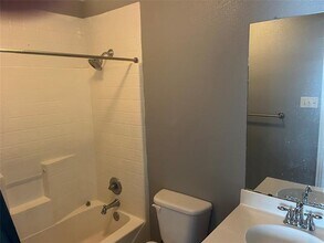 213 S Magnolia St in Aubrey, TX - Building Photo - Building Photo