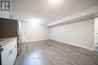 31 Mair Ave in Brantford, ON - Building Photo - Building Photo