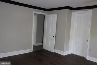 101 Main St in Riverton, NJ - Building Photo - Building Photo