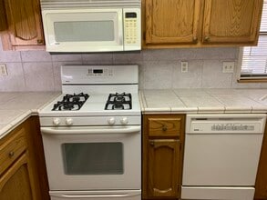 654 N Inyo St in Ridgecrest, CA - Foto de edificio - Building Photo