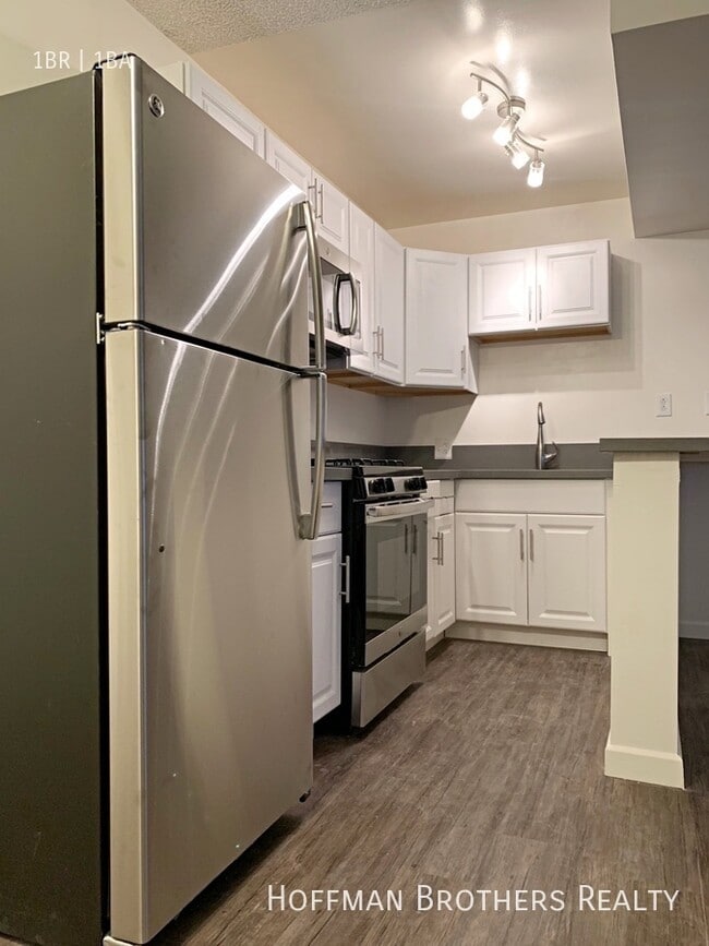 933 Wilcox Ave in Los Angeles, CA - Building Photo - Building Photo