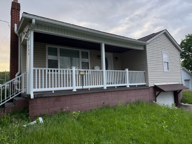property at 208 E 26th Ave