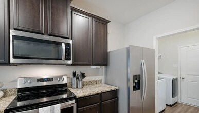 6119 Cooper Cash in San Antonio, TX - Building Photo - Building Photo