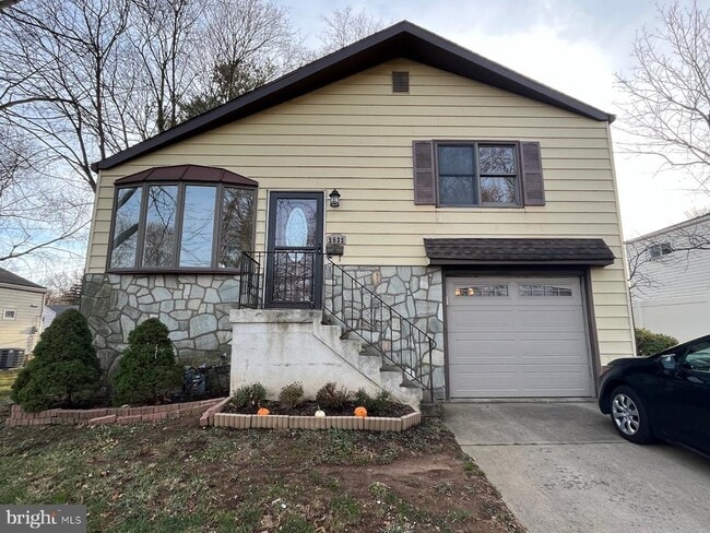 property at 2832 Jefferson Ave