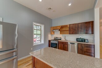 59 Dixwell Ave in New Haven, CT - Building Photo - Building Photo