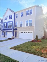 8772 Pioneer Hl Dr in Chesterfield, VA - Building Photo - Building Photo