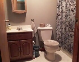 64 Meredith St in Delhi, NY - Foto de edificio - Building Photo