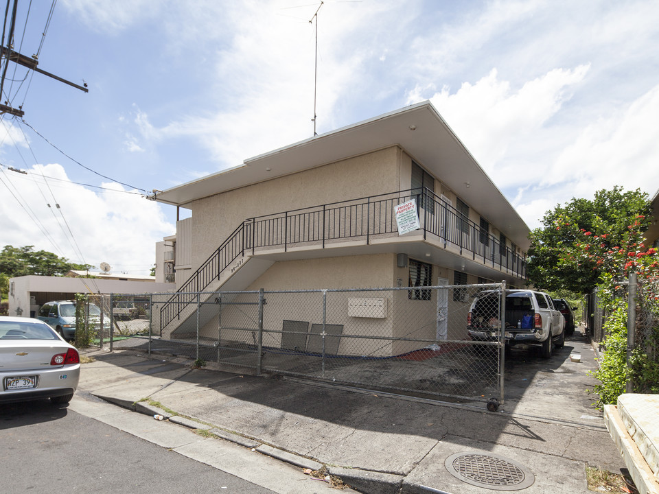 94-327 Pupuole St in Waipahu, HI - Foto de edificio