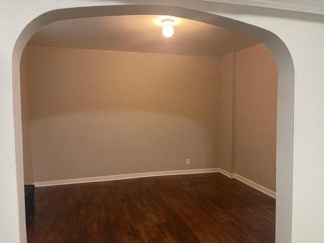 836 N Larch St, Unit 2