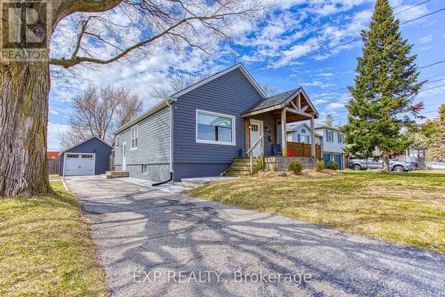 26 Clara Crescent in Brantford, ON - Building Photo - Building Photo