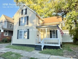 412 Brown Ave NW in Canton, OH - Building Photo