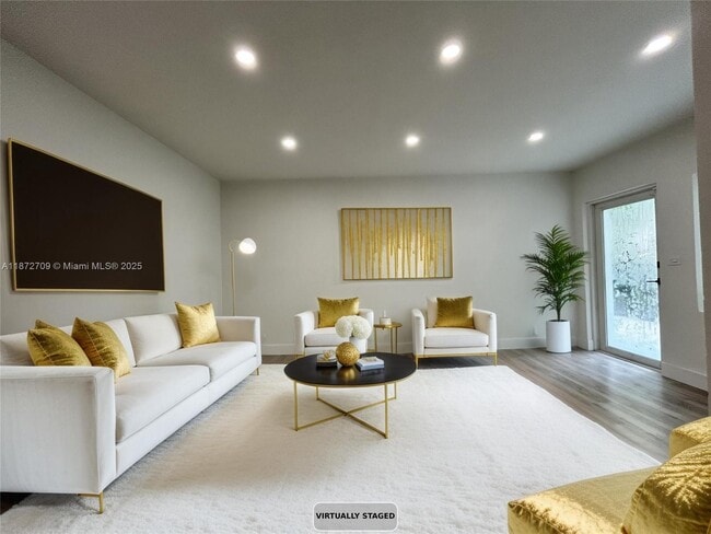 property at 1936 Normandy Dr